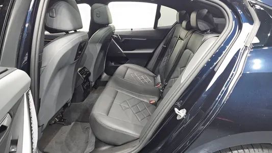 BMW i5 (G60) eDrive 40 M 2024 12