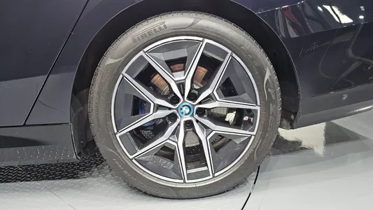 BMW i5 (G60) eDrive 40 M 2024 21