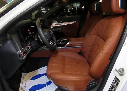 BMW 7 Series (G70) 740d xDrive M 2026 6