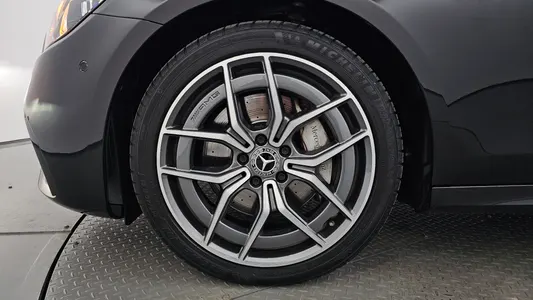 Mercedes-Benz E-Class W213 E220d 4MATIC AMG Line 2021 4