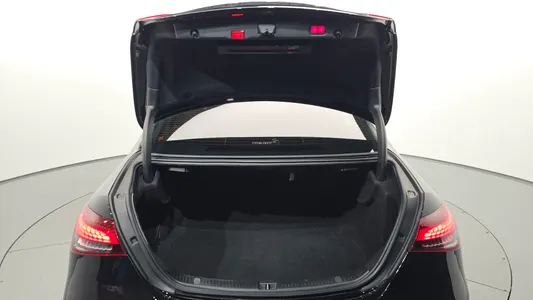 Mercedes-Benz E-Class W213 E220d 4MATIC AMG Line 2021 32