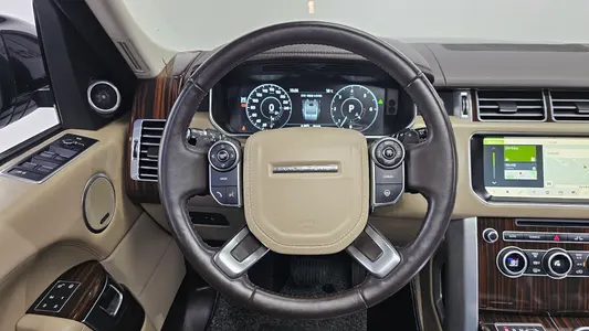 Land Rover 4 4.4 SDV8 Vogue SE 2017 14