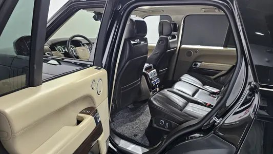 Land Rover 4 4.4 SDV8 Vogue SE 2017 17