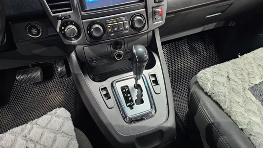KG Mobility 코란도 투리스모 4WD 11 60th 2015 9