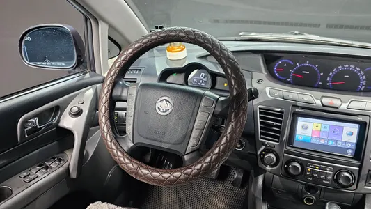 KG Mobility 코란도 투리스모 4WD 11 60th 2015 13