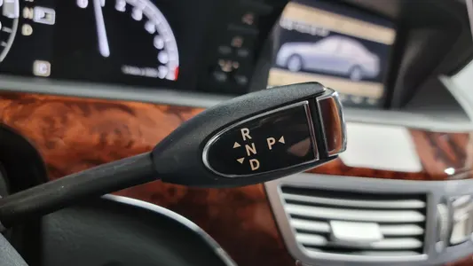 Mercedes-Benz S-Class W221 S350L 2010 9
