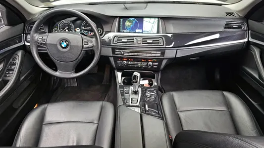 BMW 5 Series (F10) 520d xDrive 2013 7