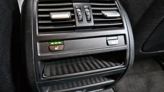 BMW 5 Series (F10) 520d xDrive 2013 18