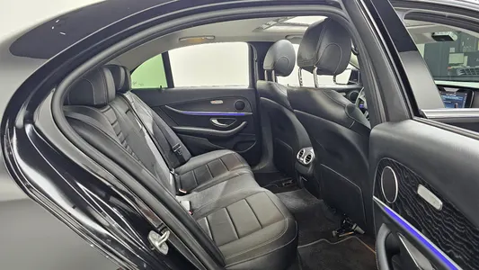 Mercedes-Benz E-Class W213 E200 2017 12