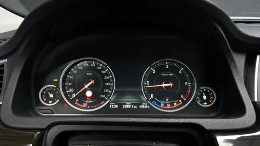 BMW 5 Series GT (F07) GT ED Edition 2014 8