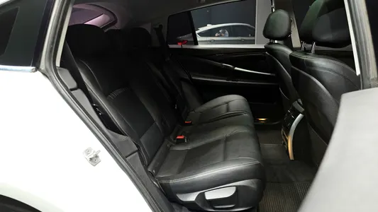 BMW 5 Series GT (F07) GT ED Edition 2014 12