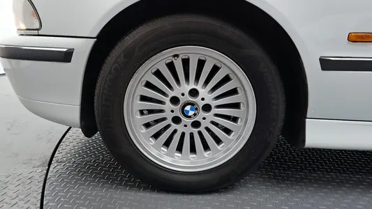 BMW 5 Series 528i 1996 5