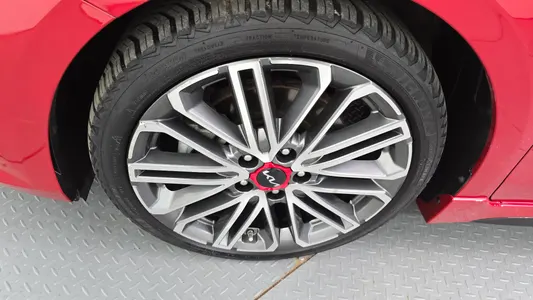 Kia K3 2 1.6 GT 5 2022 5