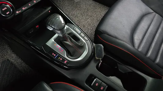 Kia K3 2 1.6 GT 5 2022 9