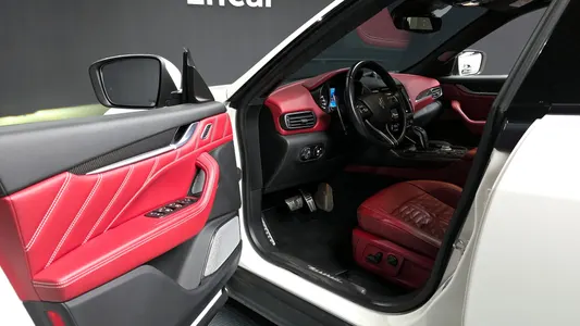 Maserati 르반떼 3.8 2020 10