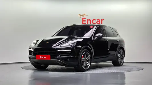 Porsche 4.8 2011
