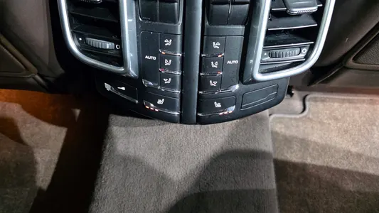 Porsche 카이엔 4.8 2011 19