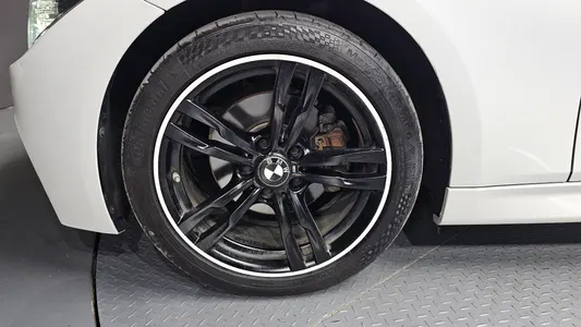 BMW 3 Series (F30) 320d M 2018 5