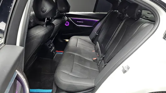 BMW 3 Series (F30) 320d M 2018 12