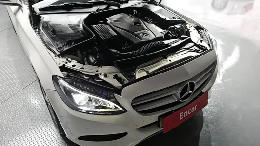 Mercedes-Benz C-Class W205 C200 2016 6