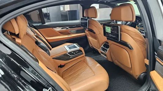 BMW 7 Series (G11) 730Ld xDrive 2020 12