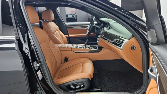 BMW 7 Series (G11) 730Ld xDrive 2020 10