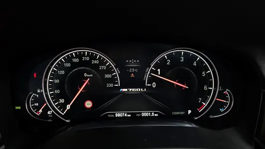 BMW 7 Series (G11) 750Li xDrive 2016 8