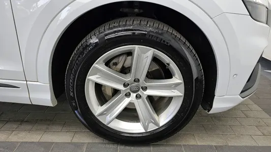 Audi Q8 (4M) 45 TDI 2020 5