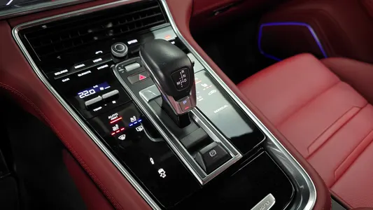 Porsche (971) 2.9 AWD E- 2020 9