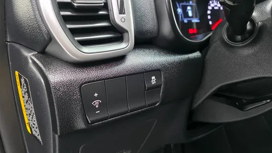 Kia 4 1.7 2WD 2016 13