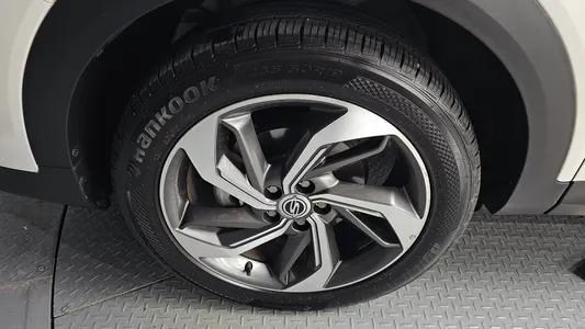 KG Mobility 뷰티풀 코란도 1.5 2WD C7 2021 5