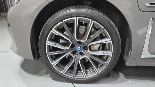 BMW 7 Series (G11) 745Le i M 2022 5