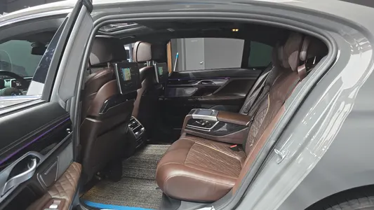 BMW 7 Series (G11) 745Le i M 2022 12