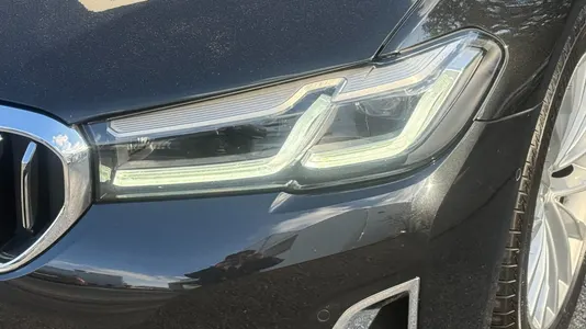 BMW 5 Series (G30) 520i 2023 12