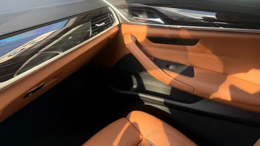 BMW 5 Series (G30) 520i 2023 15
