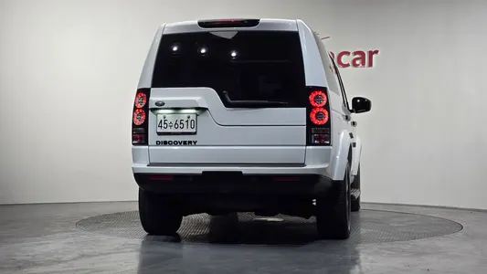 Land Rover 4 3.0 SDV6 SE 2015 4