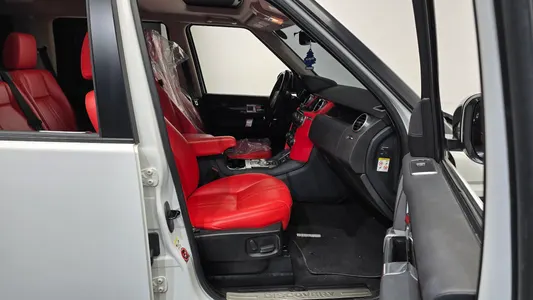 Land Rover 4 3.0 SDV6 SE 2015 11
