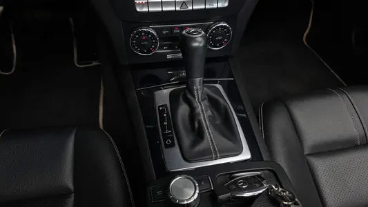 Mercedes-Benz C-Class W204 C200 CGI 2013 9