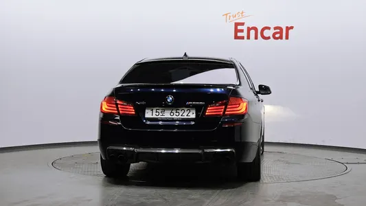 BMW 5 Series (F10) 550i xDrive 2013 4