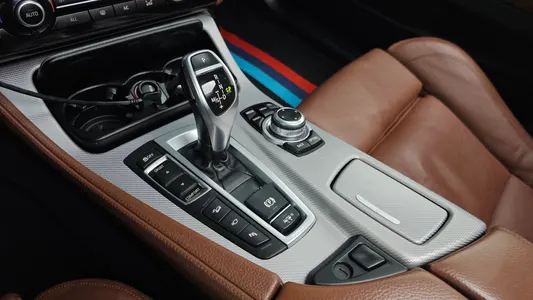 BMW 5 Series (F10) 550i xDrive 2013 9