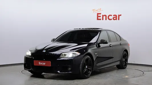 BMW 5 Series (F10) 550i xDrive 2013