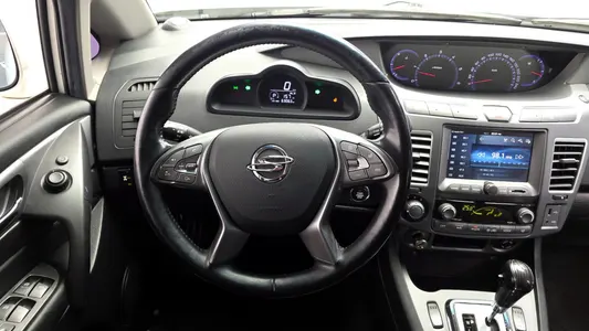 KG Mobility 코란도 투리스모 4WD RX 9 2018 14