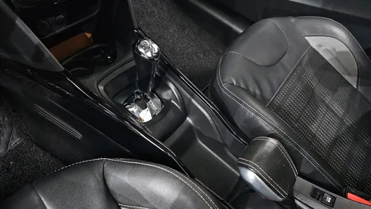 Peugeot 2008 1.6 e-HDi S 2015 9