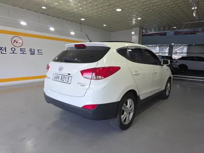 Hyundai ix 2WD LX20 2011 5
