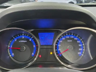 Hyundai ix 2WD LX20 2011 11