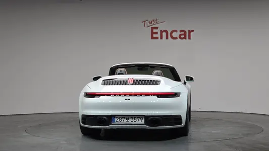 Porsche 911 (992) 2024 4