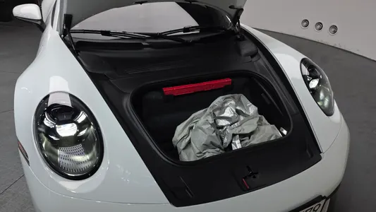 Porsche 911 (992) 2024 6