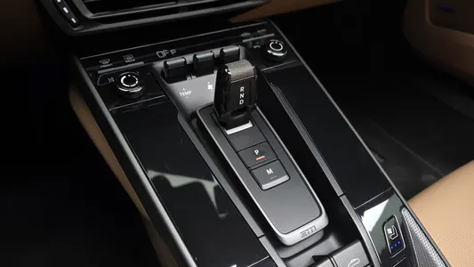Porsche 911 (992) 2024 9