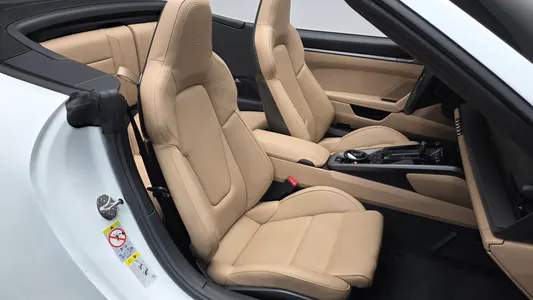Porsche 911 (992) 2024 11