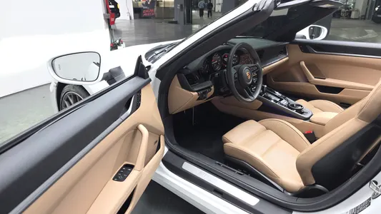 Porsche 911 (992) 2024 12